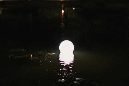 Плавающий шар Moonlight 30 см RGB Accum